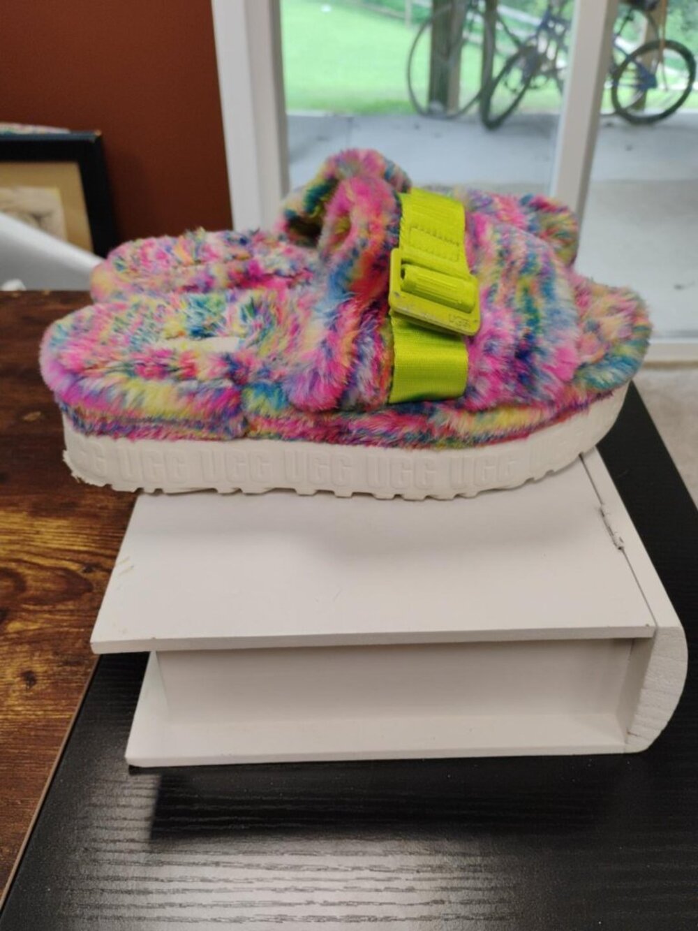 UGG Fluffita Pixelate Platform Slides Multicolor Women’s Size 6